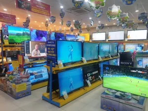 So sánh giá Tivi các siêu thị điện máy
