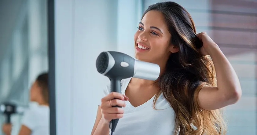 "Máy sấy tóc Loại nào Tốt" - Sự Đầu tư Thông thái cho Mái tóc
